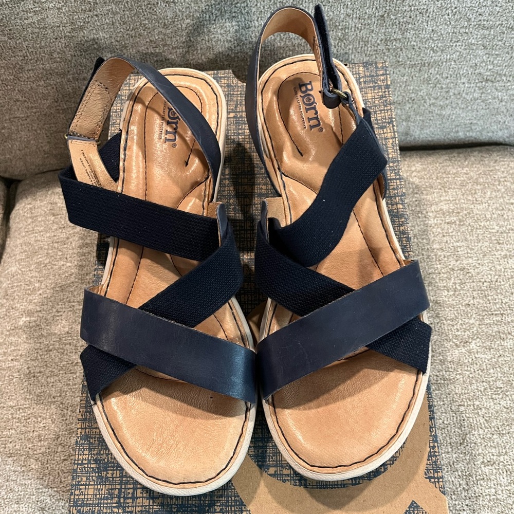 Born Freyer Leather and Elastic Sandals